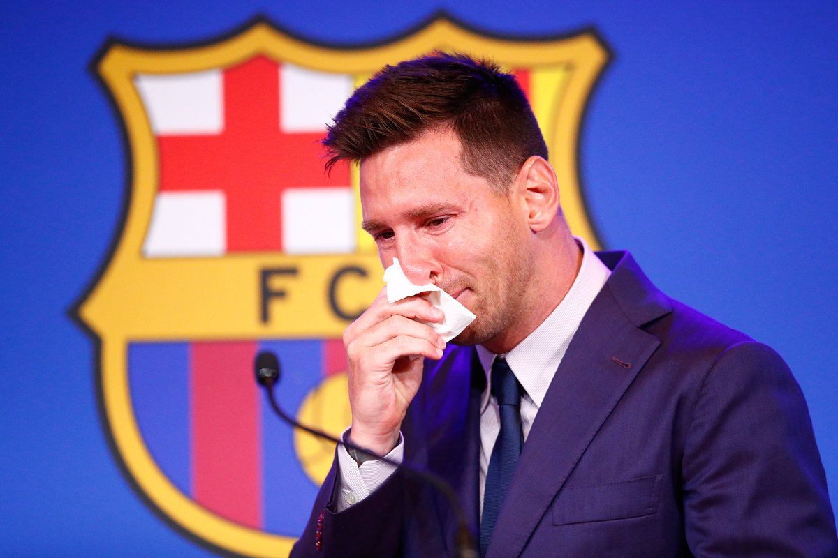 İlin ən yaxşı fotoları: Gözü yaşlı Messi, həyatla çarpışan Eriksen və&hellip; - FOTO